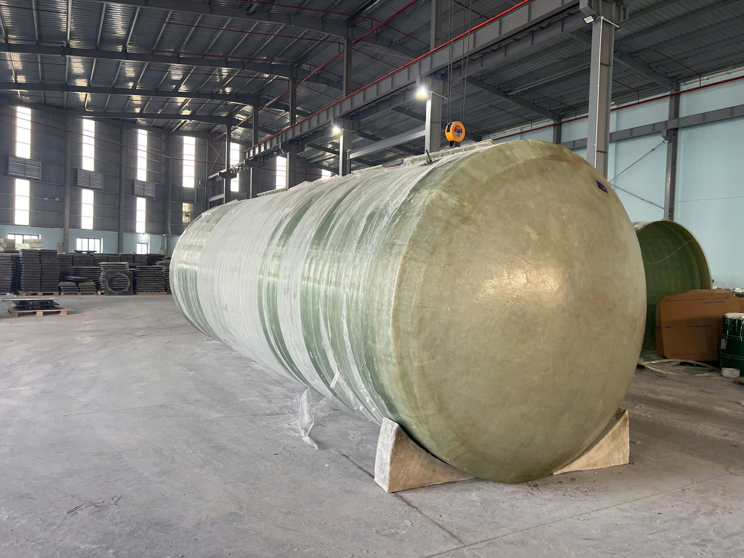 Bồn chứa hóa chất trụ ngang kích thước lớn